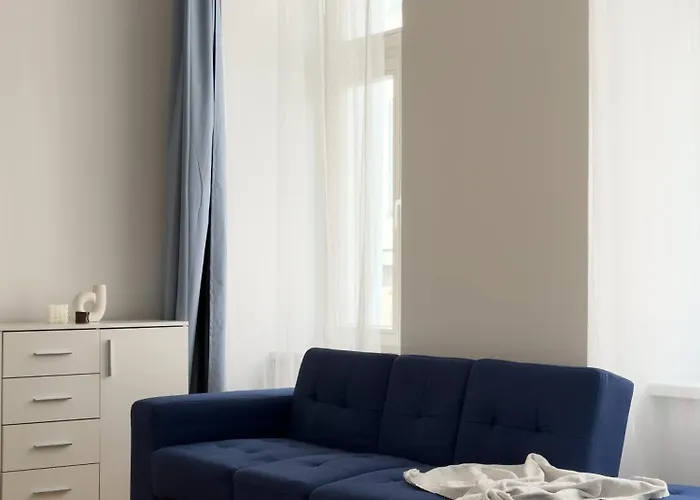 Real Living By Refa - New Town 210 Apartmán *