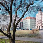 Apartman Real Living By Refa - New Town 210 *